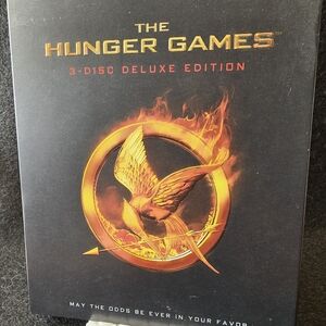 The Hunger Games 3-Disc Deluxe Edition